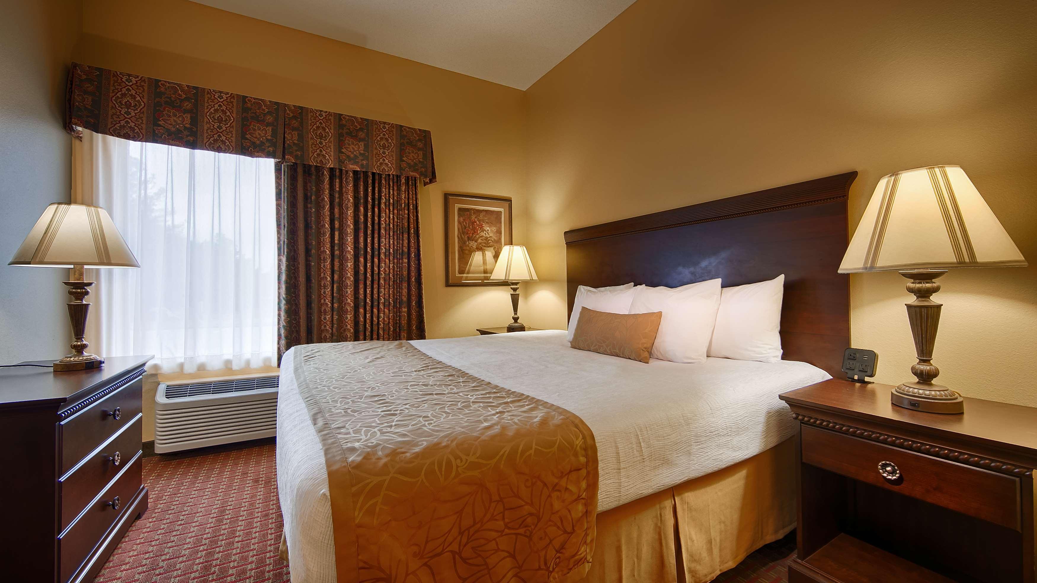 Best Western Plus Two Rivers Hotel & Suites Demopolis Exteriör bild