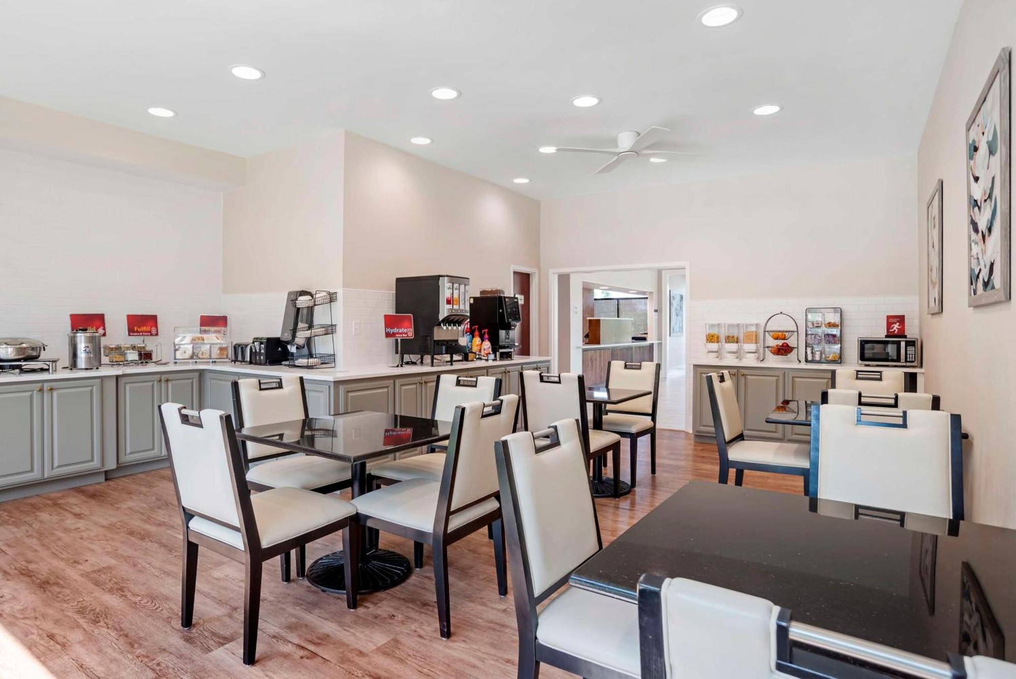 Best Western Plus Two Rivers Hotel & Suites Demopolis Exteriör bild