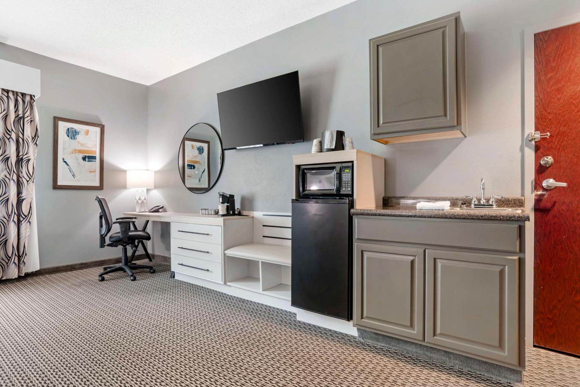 Best Western Plus Two Rivers Hotel & Suites Demopolis Exteriör bild