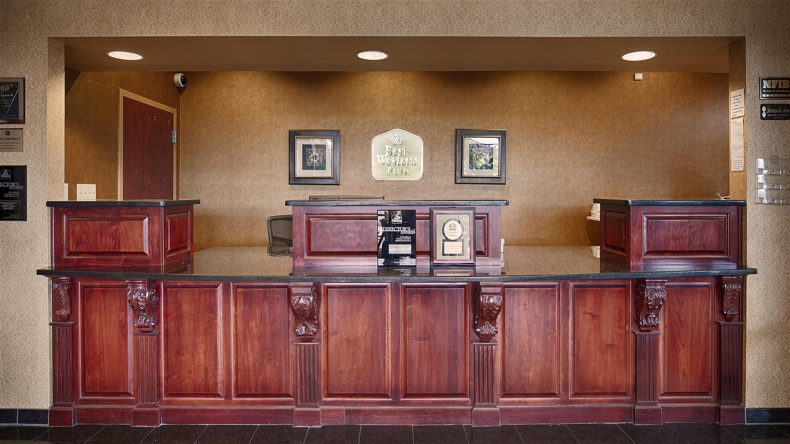 Best Western Plus Two Rivers Hotel & Suites Demopolis Exteriör bild